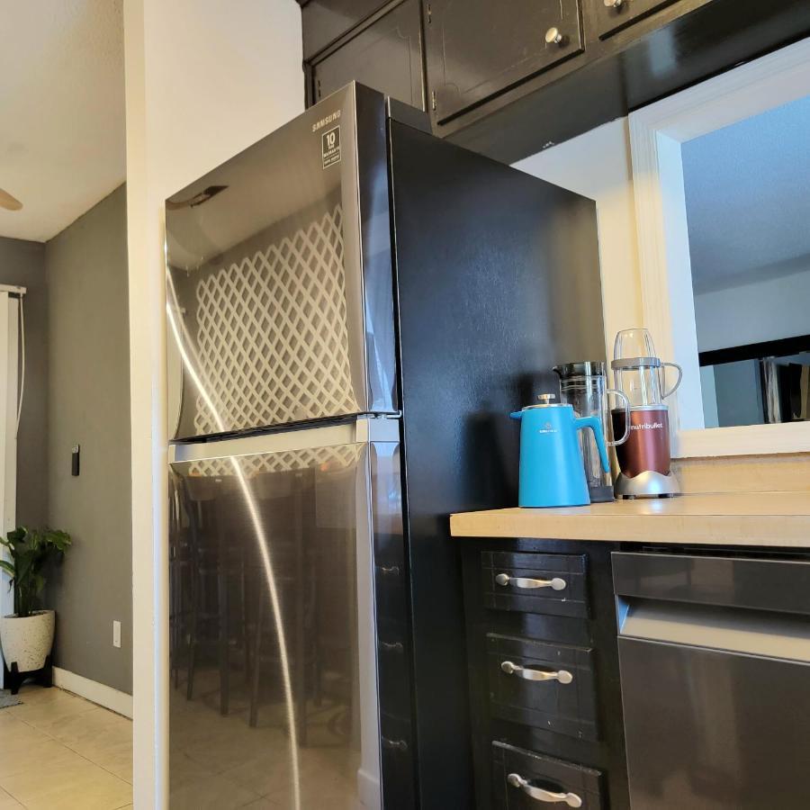Hi-Tek-Duplex A-Two 75In 4K Led Villa Чарлстън Екстериор снимка